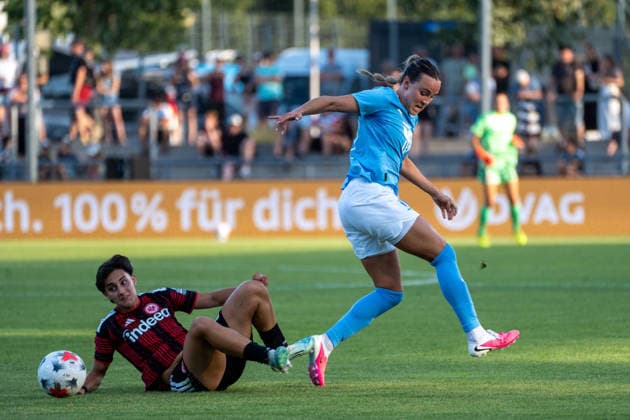 August 8, 2026, xhfmx, Soccer UEFA WCLQ, Eintracht Frankfurt vs. Malmö FF: Dilara Acikgöz (Eintracht Frankfurt, 29) and Larkin Russell (Malmö FF, 19) in a tackle. DFL and DFB regulations prohibit any use of photographs as image sequences and or quasi-video. Frankfurt