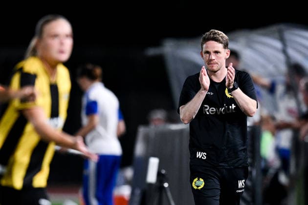 August 8, 2008: Hammarby head coach William Strömberg during the Women’s Champions League qualifying match between Juventus and Hammarby on August 8, 2026 in Turin. Photo by Daniele Buffa, BILDBYRAN COP 18 XY0123 soccer football UEFA Women s Champions League Juventus Hammarby women s team BBENG  Copyright: DANIELExBUFFA BB260808BB671