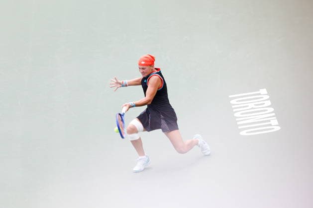 Sport Bilder des Tages #2 August 8, 2026, Toronto, On, Canada: Diana Shnaider returns the ball from Jessica Pegula of the United States during round of 16 National Bank Open tennis action in Toronto, on Saturday, Aug. 8, 2026. Canada News - August 8, 2026  - ZUMAc35_ 20260808_zaf_c35_074 Copyright: xKeitoxNewmanx
