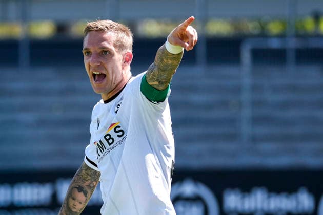 Marco Kehl Gomez SVS, 33, captain, giving instructions, gesturing with his arms, single frame, single photo, action, 08 08 2026, Sandhausen, Germany, soccer, Regionalliga Southwest, SV Sandhausen vs. TSV Steinbach Haiger xozx