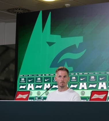 Head Coach Tobias Strobl, VfL Wolfsburg Soccer, Men s Team, 2026–2027 Season, 2nd Division, Volkswagen Arena, VfL Wolfsburg vs. 1. FC Kaiserslautern 0–0. DFL regulations prohibit any use of photographs as image sequences and or quasi-video.