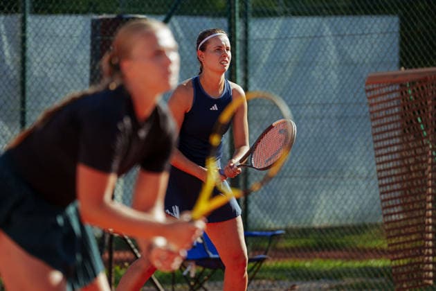 Leipzig Open 2026 W75 Leipzig Final: Aneta Kucmova (CZE), Aneta Laboutkova (CZE), Rasheeda McAdoo (USA), Sapfo Sakellaridi (GRE). Aneta Kucmova (CZE) waits for her opponent s serve on August 8, 2026, at the Leipzig Tennis Club 1990 e.V., Leipzig, Saxony, Leipzig, Leipzig Tennis Club 1990 e.V., Saxony, Germany