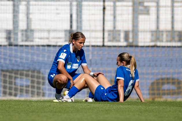 Women s Bundesliga 2: FC Carl Zeiss Jena vs. SGS Essen Jena, August 8, 2026. Lisa Gora (8, FC Carl Zeiss Jena) on the left and Napsugar Sinka (6, FC Carl Zeiss Jena) on the right. Women s Bundesliga 2: FC Carl Zeiss Jena vs. SGS Essen at the ad hoc arena at Ernst Abbe Sportfeld, August 8 August 8, 2026 Copyright: xBEAUTIFULxSPORTS Duehringx