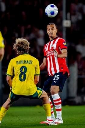 EINDHOVEN: Fortuna Sittard defender Jasper Dahlhaus and PSV Eindhoven defender Kiliann Sildillia during the Vriendenloterij Eredivisie match between PSV and Fortuna Sittard at Philips Stadion on August 8, 2026, in Eindhoven, Netherlands. Photo by DeFodi Images