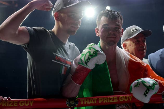 Zuffa Boxing 10, 3Arena, Dublin 8 8 2026 Aaron McKenna celebrates with his brother Stevie McKenna and dad Fergal McKenna after the fight Aaron McKenna celebrates with his brother Stevie McKenna and dad Fergal McKenna after the fight 8 8 2026  Copyright: xx NE1L5405