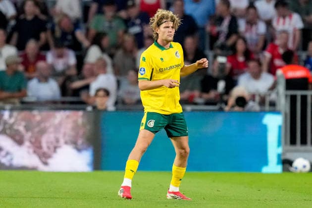 Jasper Dahlhaus of Fortuna Sittard watches the 2026–27 Eredivisie match between PSV and Fortuna Sittard at Philips Stadion on August 8, 2026, in Eindhoven, Netherlands. Photo by Alex Gottschalk, DeFodi Images