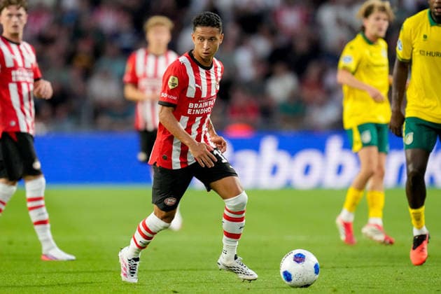 Mauro Junior of PSV Eindhoven controls the ball during the 2026–27 Eredivisie match between PSV and Fortuna Sittard at Philips Stadion on August 8, 2026, in Eindhoven, Netherlands. Photo by Alex Gottschalk, DeFodi Images
