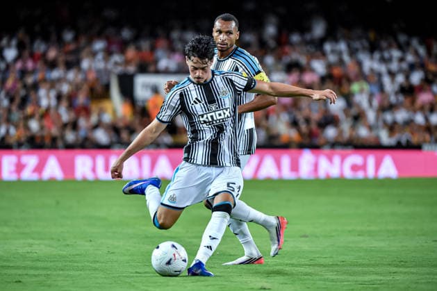 ESP Valencia CF vs. Newcastle CF, 2026–2027 Preseason Match: Leo Shahar of Newcastle during the preseason match between Valencia CF and Newcastle, played at Estadio Mestalla in Valencia on August 8, 2026. Valencia, Spain. Valencia, Spain. Soccer Copyright: xLeopoldxSoglox