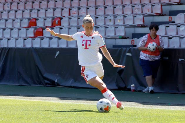 Soccer player Saedis Run Heidarsdottir on defense during the friendly match between the 1. FC Köln women s first team and FC Twente Enschede (NED) at Franz Kremer Stadium. Final score: 5–1 for Köln, August 8, 2026, North Rhine-Westphalia, Germany Copyright: xChristophxHardtx