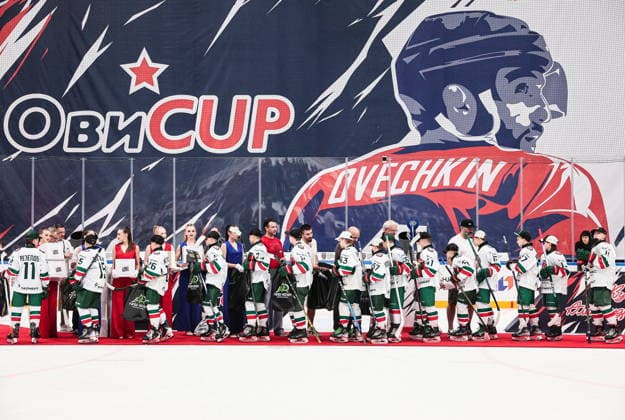 RUSSIA, MYTISHCHI - AUGUST 8, 2026: Ak Bars Kazan U12 players (front) are seen after the 2026 Ovi Cup final Ice hockey, Eishockey match in Mytishchi, northeast of Moscow. Ovi Cup is an annual youth ice hockey tournament named after three-time world champion Alexander Ovechkin and first held in 2018. Centre left back: Russian State Duma member, retired hockey player Vyacheslav Fetisov. Centre right back: hockey player Alexander Ovechkin. Sofya Sandurskaya TASS  95915496