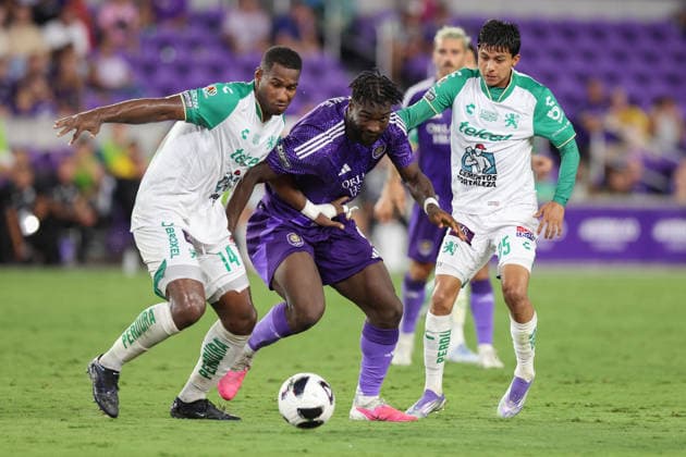 August 8, 2026, Orlando, Florida, USA: Orlando City SC forward DARYL DIKE (9) battles for the ball during a match against Leon. Orlando City SC hosted Leon in a Leagues Cup march at Inter.Co Stadium in Orlando, FL. Orlando USA - ZUMAm299 20260808_znp_m299_020 Copyright: xTaylorxMcFeex