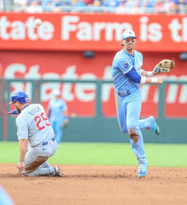 AUG 08, 2026: Kansas City Royals shortstop Bobby Witt Jr. (7) starts a double play in the 4th inning against the Chicago Cubs at Kauffman Stadium Kansas City, MO. CSM MLB, Baseball Herren, USA 2026: Cubs Vs Royals Aug 8th  - ZUMAc04_ 20260808_zma_c04_368 Copyright: xRomanxPunox