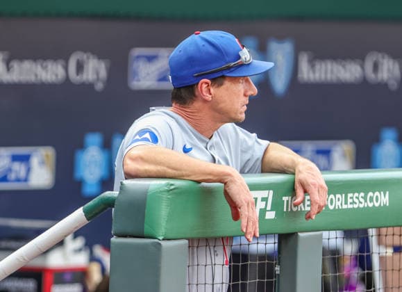 AUG 08, 2026: Cubs manager Craig Counsell looks on prior to start of the game against the Kansas City Royals at Kauffman Stadium Kansas City, MO. CSM MLB, Baseball Herren, USA 2026: Cubs Vs Royals Aug 8th  - ZUMAc04_ 20260808_zma_c04_391 Copyright: xRomanxPunox