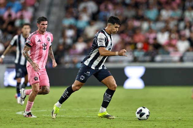August 8, 2026, Miami, Florida, USA: SANTIAGO TREVINO (30) of Monterrey and RODRIGO DE PAUL (7) of Inter Miami CF battle for a ball during a 2026 Leagues Cup soccer match between Inter Miami CF and Monterrey Miami USA - ZUMAa257 20260808_zsp_a257_019 Copyright: xChrisxArjoonx