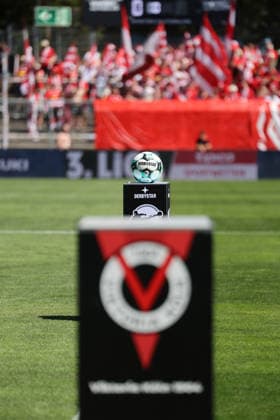 August 8, 2026, xsefx, Soccer, FC Viktoria Köln vs. SSV Jahn Regensburg, 3. Liga, Sportpark Höhenberg, Matchday 1, 2026–2027 Season. Presentation of the match ball for the 3rd Bundesliga. DFB regulations prohibit any use of photographs as image sequences and or quasi-video. North Rhine-Westphalia, Germany
