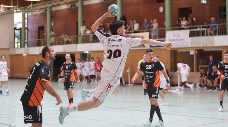 Bönnigheim, Handball: SG BBM Bietigheim vs. Kadetten Schaffhausen, Moritz Strosack (BBM)