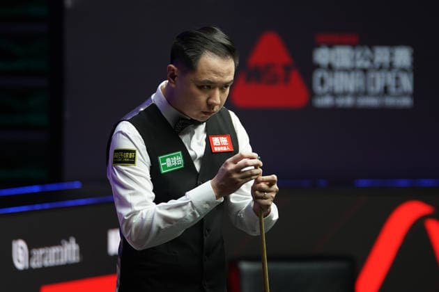 TAIYUAN, CHINA - AUGUST 09: Xiao Guodong of China chalks the cue in the first round match against Anthony McGill of Scotland on day 2 of the 2026 World Snooker Tour China Open at Taiyuan Binhe Sports Center on August 9, 2026 in Taiyuan, Shanxi Province of China.  Copyright: xTaixChengzhex 111658964119