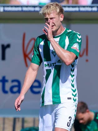 Oskar Wojcik of Werder Bremen looks disappointed during the friendly match between Werder Bremen and SC Paderborn 07 at Stadion am Oyther Berg on August 8, 2026, in Vechta, Germany Photo by Marco Steinbrenner DeFodi Images Oskar Wojcik of Werder Bremen looks dejected during the friendly match between Werder Bremen and SC Paderborn 07 at Stadion am Oyther Berg on August 8, 2026 in Vechta, Germany Photo by Marco Steinbrenner DeFodi Images Photo by Marco Steinbrenner DeFodi Images
