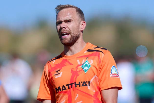 Goalkeeper Alexander Schlager of Werder Bremen looks on during the friendly match between Werder Bremen and SC Paderborn 07 at Stadion am Oyther Berg in Vechta on August 8, 2026, Germany Photo by Marco Steinbrenner DeFodi Images Goalkeeper Alexander Schlager of Werder Bremen looks on during the friendly match between Werder Bremen and SC Paderborn 07 at Stadion am Oyther Berg on August 8, 2026 in Vechta, Germany Photo by Marco Steinbrenner DeFodi Images Photo by Marco Steinbrenner DeFodi Images