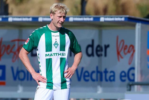 Oskar Wojcik of Werder Bremen looks disappointed during the friendly match between Werder Bremen and SC Paderborn 07 at Stadion am Oyther Berg on August 8, 2026, in Vechta, Germany Photo by Marco Steinbrenner DeFodi Images Oskar Wojcik of Werder Bremen looks dejected during the friendly match between Werder Bremen and SC Paderborn 07 at Stadion am Oyther Berg on August 8, 2026 in Vechta, Germany Photo by Marco Steinbrenner DeFodi Images Photo by Marco Steinbrenner DeFodi Images