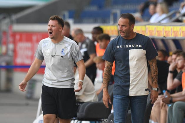 From left to right: Assistant Coach Marvin Hoener (MSV Duisburg) and Head Coach Dietmar Hirsch (MSV Duisburg) looking emotional on the sideline, GER, MSV Duisburg vs. SV Meppen 1912, soccer, 3rd Division, Matchday 1, 2026–2027 season, August 8, 2026. DFL and DFB regulations prohibit any use of photographs as image sequences and or quasi-video. GER, MSV Duisburg vs. SV Meppen 1912, soccer, 3. Liga, Matchday 1, 2026–2027 season, August 8, 2026, Duisburg Copyright: xEibner-Pressefoto ThomasxThienelx EP_TTL