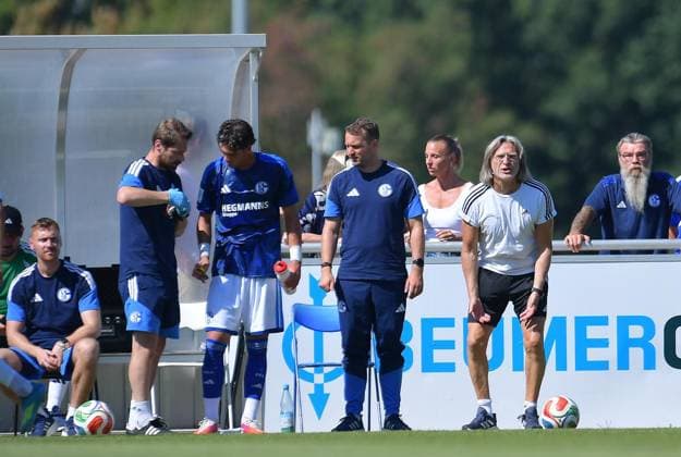 Schalke 04 U19 vs. MSV Duisburg U19 ** FOR EDITORIAL PURPOSES ONLY ** EDITORIAL USE ONLY ** p Soccer U19 DFB Youth League Preliminary Round Group H Matchday 1 Schalke 04 U19 vs. MSV Duisburg U19 on August 9, 2026, at the Parkstadion in Gelsenkirchen Norbert Elgert, Coach of Schalke 04 U19, Germany, North Rhine-Westphalia Gelsenkirchen Copyright ThorstenxTillmann Copyright: ThorstenxTillmann doc872zvd21vus16cy6mpk4 ,EDITORIAL USE ONLY Copyright: ThorstenxTillmann