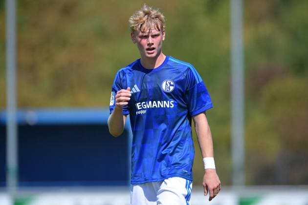Schalke 04 U19 vs. MSV Duisburg U19 ** FOR EDITORIAL PURPOSES ONLY ** EDITORIAL USE ONLY ** p Soccer U19 DFB Youth League Preliminary Round Group H Matchday 1 Schalke 04 U19 vs. MSV Duisburg U19 on August 9, 2026, at the Parkstadion in Gelsenkirchen Mika Brocks Schalke 04 U19 Germany North Rhine-Westphalia Gelsenkirchen Copyright ThorstenxTillmann Copyright: ThorstenxTillmann doc872zvdmw7vcwcrn21cf8 ,EDITORIAL USE ONLY Copyright: ThorstenxTillmann