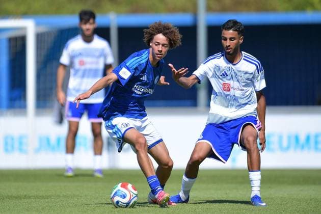 Schalke 04 U19 vs. MSV Duisburg U19 ** FOR EDITORIAL PURPOSES ONLY ** EDITORIAL USE ONLY ** p Soccer U19 DFB Youth League Preliminary Round Group H Matchday 1 Schalke 04 U19 vs. MSV Duisburg U19 on August 9, 2026, at the Parkstadion in Gelsenkirchen Marlon Kohler, Schalke 04 U19, on the left, Reda Haddou of MSV Duisburg U19; on the right, Gelsenkirchen, North Rhine-Westphalia, Germany. Copyright ThorstenxTillmann Copyright: ThorstenxTillmann doc872zvdro20ypzuet1b6x ,EDITORIAL USE ONLY Copyright: ThorstenxTillmann