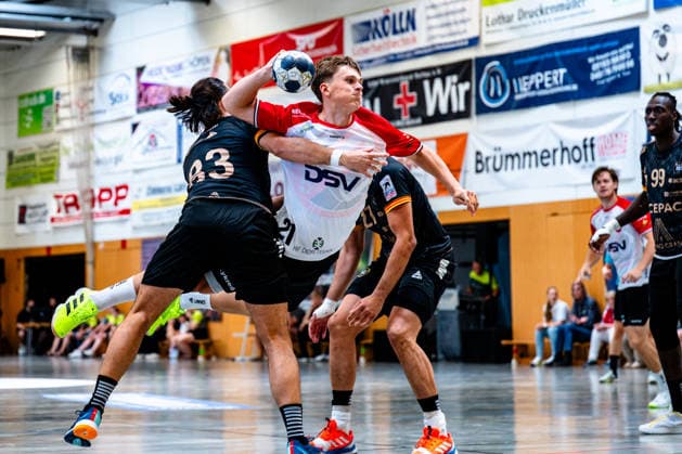 August 9, 2026, xdobgx, 2026 Heide Cup Handball, HOJ Elite Provence Aix vs. Lucas De La Breteche PAUC Handball, 83 Marius Norsoller (HOJ Elite), 21 taking a shot, in action, shooting at Schneverdingen
