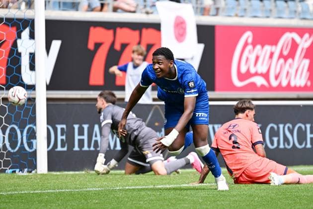 Gent s Josue Yamir Vergara celebrates after scoring the 2-0 goal during a soccer match between KAA Gent and KV Mechelen, Sunday 09 August 2026 in Gent, on day 1 of the 2026-2027 Jupiler Pro League first division of the Belgian championship. MAARTENxSTRAETEMANS  x183013338x