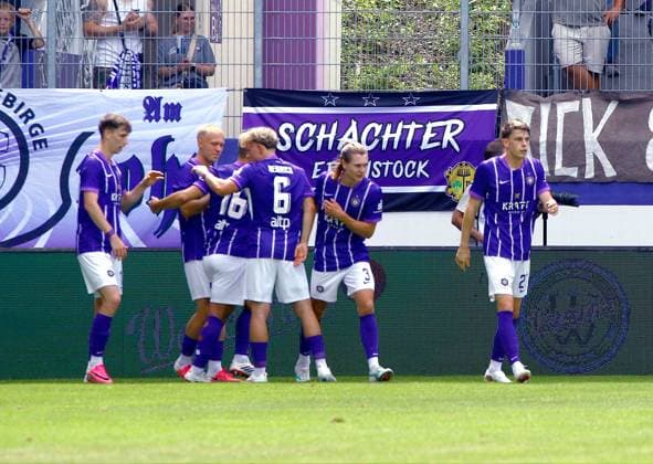 Celebrations for goal scorer Simon Skarlatidis of Aue after the 1–0 victory in the 2026–27 Regionalliga Nordost soccer match between FC Erzgebirge Aue and BFC Preussen on August 9, 2026. Erzgebirge Aue vs. BFC Preussen