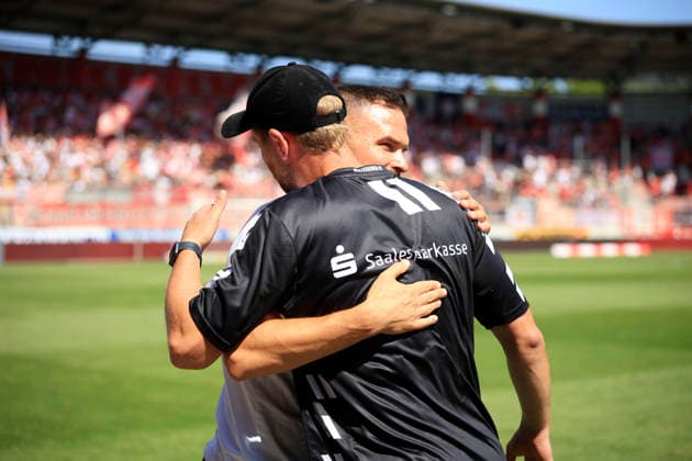08 26 2009 Halle, Saale, Saxony-Anhalt Sports Soccer Hallescher FC Halle (HFC) Northeast Regional League (4th Division) Men s Season 2026–2027 Matchday 4 Hallescher FC vs. CFC Chemnitzer FC Benjamin Duda, Coach of Chemnitzer FC; Robert Schröder, Coach of Hallescher FC