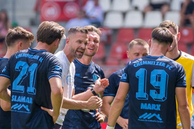 Coach Benjamin Duda, CFC Trinkpause, Hallescher FC vs. Chemnitzer FC, Soccer, Northeast Regional League, Matchday 4, 2026–27 Season, September 8, 2026, Halle Leuna Chemie Stadium, ST Deutschland