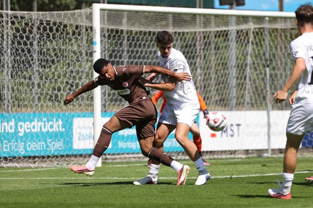 Soccer I Men s I 2026–2027 Season I Regionalliga Nord I Matchday 2 I FC St. Pauli II vs. Bremer SV I August 9, 2026, Jack Wardius 19, FC St. Pauli II Denis Koldzic 4, Bremer SV Norderstedt Edmund Plambeck Stadium Schleswig-Holstein Germany Copyright: xLobeca RalfxHomburgx