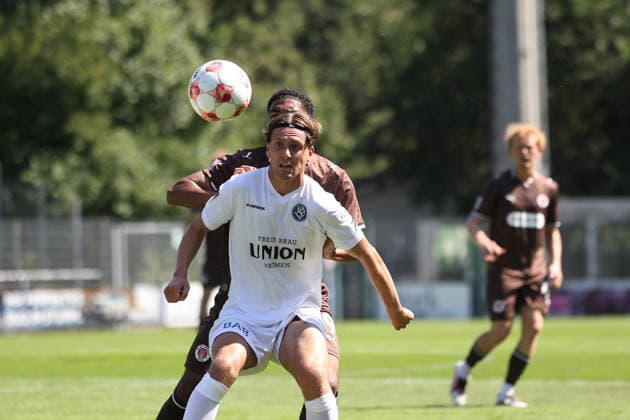 Soccer I Men s I 2026–2027 Season I Regionalliga Nord I Matchday 2 I FC St. Pauli II vs. Bremer SV I August 9, 2026 Oliver Michel 16, Bremer SV Jack Wardius 19, FC St. Pauli II, Edmund Plambeck Stadium, Norderstedt, Schleswig-Holstein, Germany Copyright: xLobeca RalfxHomburgx