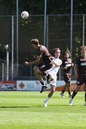 Soccer I Men s I 2026–2027 Season I Regionalliga Nord I Matchday 2 I FC St. Pauli II vs. Bremer SV I August 9, 2026 Mats Herrmann 8, FC St. Pauli II Bastian Redecker 11, Bremer SV Norderstedt Edmund Plambeck Stadium Schleswig-Holstein Germany Copyright: xLobeca RalfxHomburgx