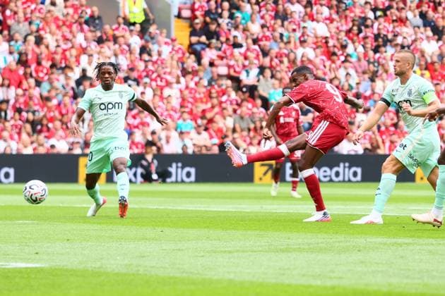Alexander Isak of Liverpool scores to make it 1-0 Liverpool v Monaco, Pre Season Friendly, Football, Anfield, Liverpool, UK - 09 Aug 2026Liverpool Anfield United Kingdom EDITORIAL USE ONLY No use with unauthorised audio, video, data, fixture lists, club league logos or live services. Online in-match use limited to 120 images, no video emulation. No use in betting, games or single club league player publications. Copyright: xPaulxCurrie Shutterstockx 17051142v
