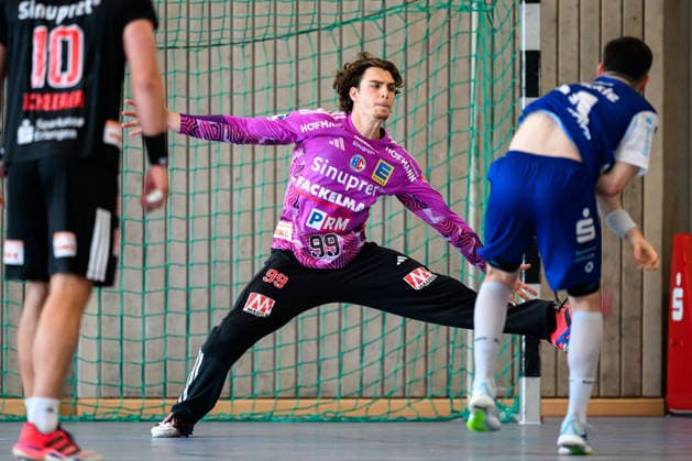 Altensteig SCup Match, 3rd Place, 26–27 HBW Balingen vs. HC Erlangen; Goalkeeper: Tin Herceg, HC Erlangen; Altensteig, Eichwaldhalle, Baden-Württemberg, Germany