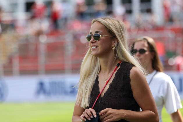 Giulia Gwinn, FC Bayern Munich, 07 before the game, GER, FC Bayern Munich vs. Paris FC, soccer, friendly match, 2026–2027 season, August 9, 2026, GER, FC Bayern Munich vs. Paris FC, soccer, friendly match, 2026–2027 season, August 9, 2026, Unterhaching Copyright: xEibner-Pressefoto JennixMaulx EP_JML