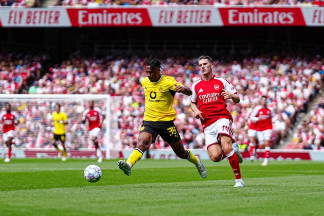 Filippo Mane, Borussia Dortmund, 39, Riccardo Calafiori, Arsenal FC, 33 (GER), Arsenal FC vs. Borussia Dortmund, Soccer, Emirates Cup 2026, 2026–2027 Season, August 9, 2026, GER, Arsenal FC vs. Borussia Dortmund, Soccer, 2026 Emirates Cup, 2026–2027 Season, August 9, 2026, London Copyright: xEibner-Pressefoto MarcelxvonxFehrnx EP_MFN_P