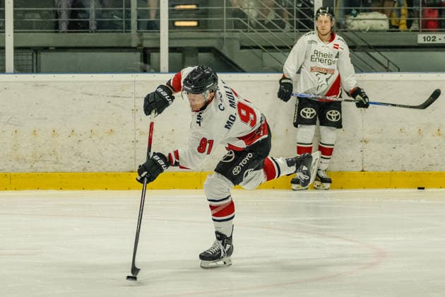Moritz Mueller, Cologne Sharks, No. 91 taking a shot; Cologne Sharks public practice at the Haie Zentrum, Penny DEL, ice hockey, 2026–2027 season, August 9, 2026, Cologne Sharks public practice, Penny DEL, 2026–2027 season, August 9, 2026, Cologne Copyright: xEibner-Pressefoto ThomasxHaeslerx EP_THR
