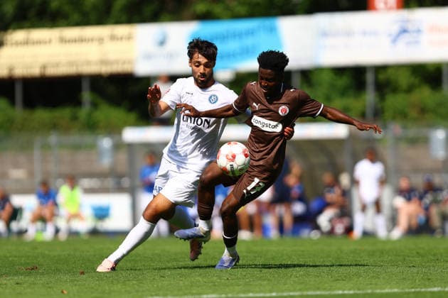 17 Mamadou Djalo, FC St. Pauli U23, 10 Vedat Tunc Bremer SV Men s Soccer I Regionalliga Nord I 2026–2027 Season I Matchday 2 I FC St. Pauli U23 vs. Bremer SV I August 9, 2026 I Edmund Plambeck Stadium