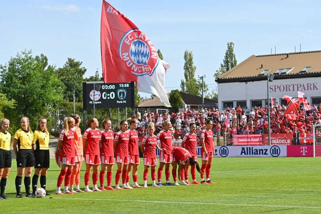 1 Match at Sportpark Unterhaching for the FC Bayern women s soccer team; team photo, team, squad, team photo; soccer friendly match between Bayern Munich Women and Paris FC on August 9, 2026, at Sportpark Unterhaching; 2026–2027 season,