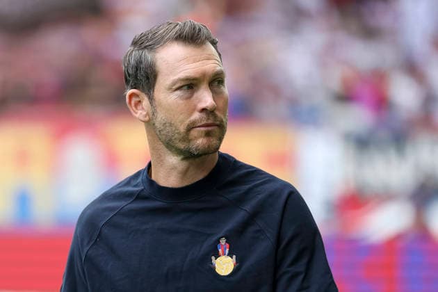 Stephan Lichtsteiner, FC Basel, Coach before kickoff, Switzerland, Soccer, Super League, Matchday 3, 2026–2027, FC Basel 1893 vs. FC Thun, August 9, 2026, Basel, St. Jakob Park, Switzerland Copyright: xGrantxHubbsx