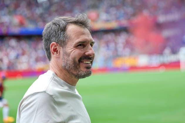 Gian Luca Privitelli, FC Thun coach, before kickoff, Switzerland, soccer, Super League, Matchday 3, 2026–2027, FC Basel 1893 vs. FC Thun, August 9, 2026, St. Jakob Park, Basel, Switzerland Copyright: xGrantxHubbsx