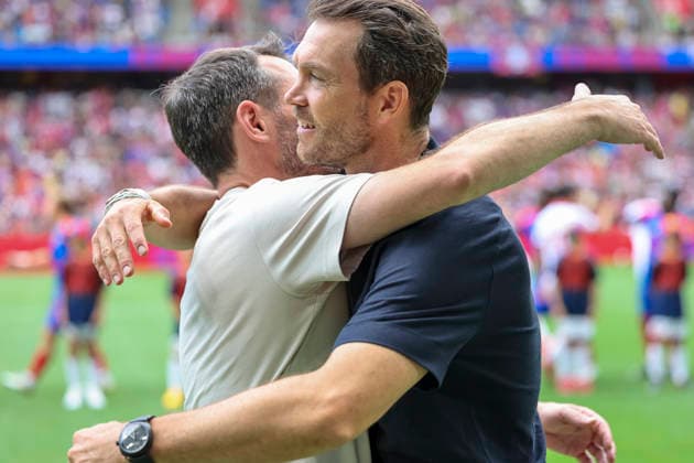 Gian Luca Privitelli (FC Thun, coach) and Stephan Lichtsteiner (FC Basel, coach) before kickoff, Switzerland, soccer, Super League, Matchday 3, 2026–2027, FC Basel 1893 vs. FC Thun, August 9, 2026, St. Jakob Park, Basel, Switzerland Copyright: xGrantxHubbsx