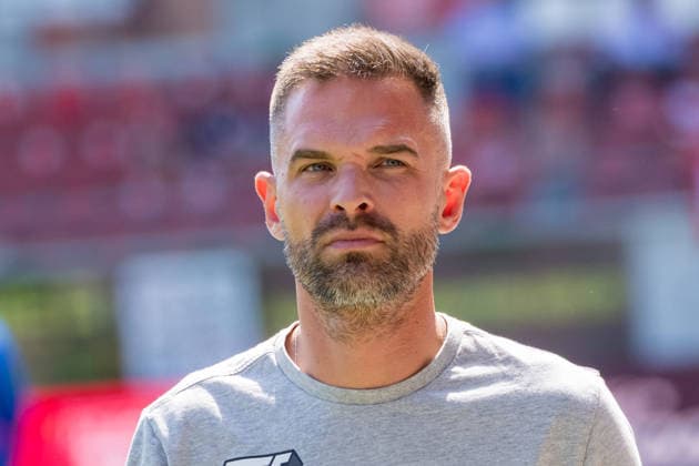 Coach Benjamin Duda, CFC; Hallescher FC vs. Chemnitzer FC; Soccer; Northeast Regional League; Matchday 4; 2026–27 Season; August 9, 2026; Halle Leuna Chemie Stadium; ST Deutschland