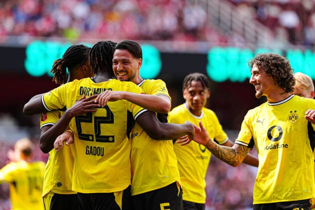 Borussia Dortmund celebrates after Joane Gadou scores to make it 1–3, Borussia Dortmund, 22 GER, FC Arsenal vs. Borussia Dortmund, Soccer, Emirates Cup 2026, 2026–2027 Season, August 9, 2026, GER, Arsenal FC vs. Borussia Dortmund, soccer, friendly match, 2026–2027 season, August 9, 2026, London Copyright: xEibner-Pressefoto MarcelxvonxFehrnx EP_MFN_P