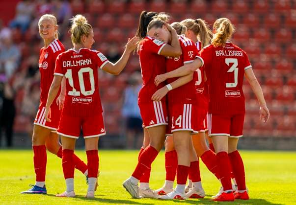 August 9, 2026, Google Pixel Women s Bundesliga Friendly Match: FC Bayern Women vs. Paris FC, at Sportpark Unterhaching, Alara Sehitler (right) celebrates a goal; FC Bayern Munich with Jovana Damnjanovic; FC Bayern Munich; Linda Dallmann; FC Bayern Munich