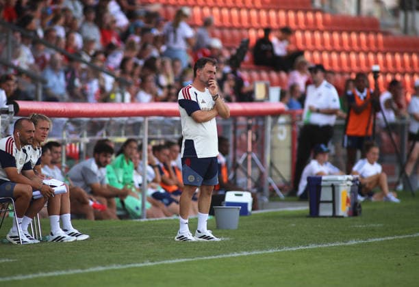 Soccer, Women, 2026–2027 Season, FC Bayern Munich vs. Paris FC, Friendly Match, Exhibition Match, Sportpark Unterhaching; Jose Barcala, FC Bayern Munich coach, standing pensively on the sideline